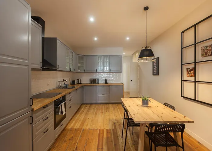 Flh Bairro Alto Spacious